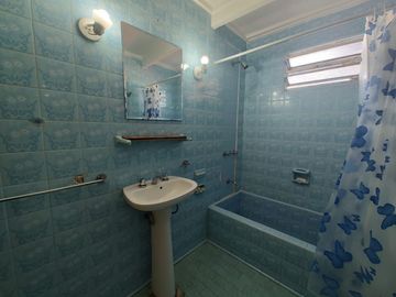 VENTA GALPON Y PH 3 AMBIENTES LOMAS DE ZAMORA