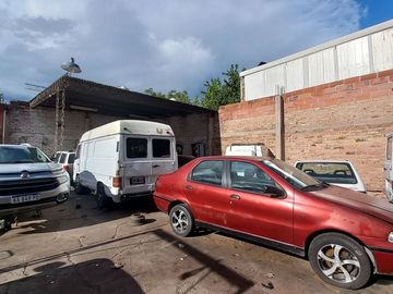 Venta Casa 4 Hab. y Taller Mecánico Las Heras