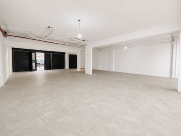 VENTA LOCAL 289 m2 S. TELMO VARIOS USOS 4 VIENTOS