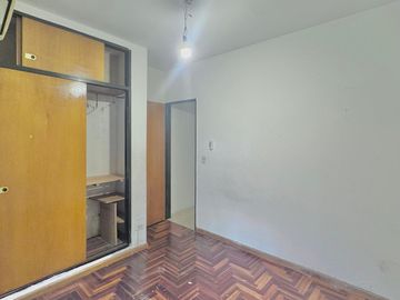 PH TIPO CASA 3 AMB EN VENTA EN ZONA FLORES COMER