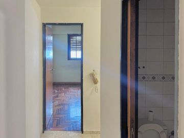 PH TIPO CASA 3 AMB EN VENTA EN ZONA FLORES COMER