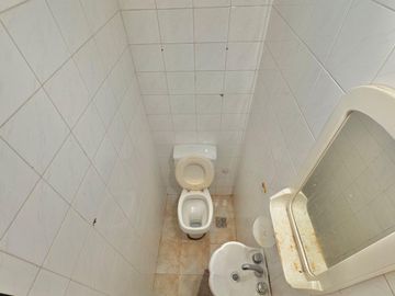 PH TIPO CASA 3 AMB EN VENTA EN ZONA FLORES COMER