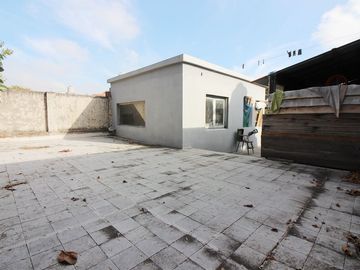 VENTA CASA ESTILO INDUSTRIAL C JARDÍN P. CHACABUCO