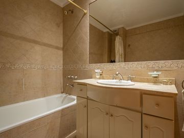 Venta casa triplex 5amb 2cocheras - Villa Urquiza