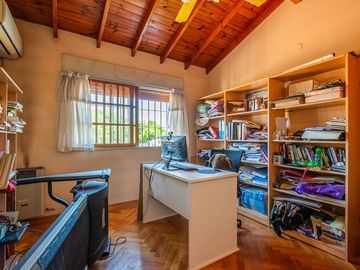 Venta casa triplex 5amb 2cocheras - Villa Urquiza