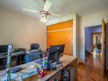Venta casa triplex 5amb 2cocheras - Villa Urquiza