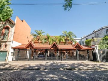 Venta casa triplex 5amb 2cocheras - Villa Urquiza