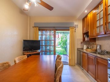 Venta casa triplex 5amb 2cocheras - Villa Urquiza