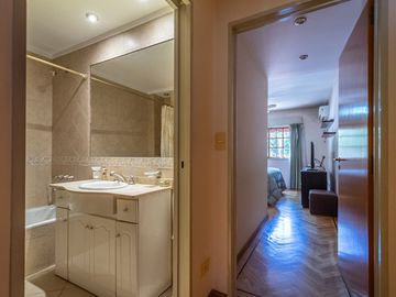 Venta casa triplex 5amb 2cocheras - Villa Urquiza