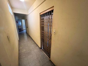 VENTA DEPTO. SEMIPISO 4 AMBIENTES C/BALCÓN - BOEDO