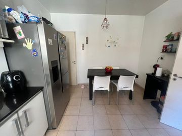 VENTA DEPTO. SEMIPISO 4 AMBIENTES C/BALCÓN - BOEDO