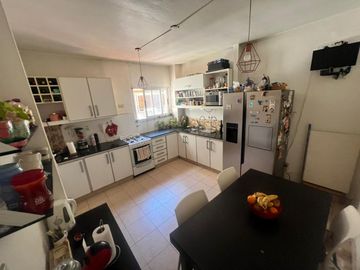 VENTA DEPTO. SEMIPISO 4 AMBIENTES C/BALCÓN - BOEDO