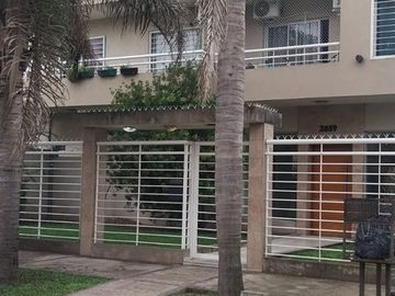 DEPARTAMENTO 3 AMBIENTES C/COCHERA MORENO CENTRO
