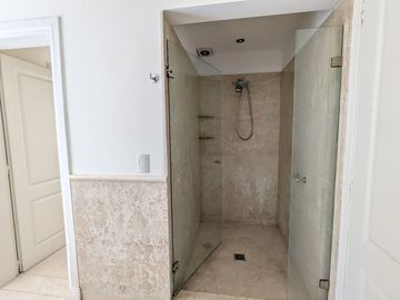 Venta casa 4 dormitorios pileta La Isla Nordelta