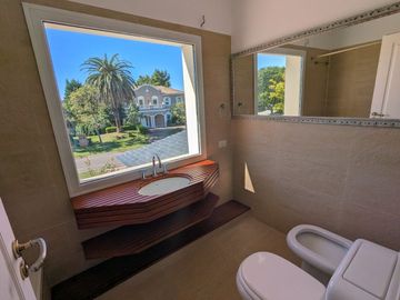 Venta casa 4 dormitorios pileta La Isla Nordelta