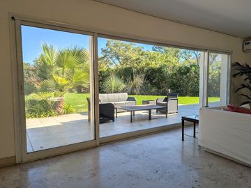 Venta casa 4 dormitorios pileta La Isla Nordelta