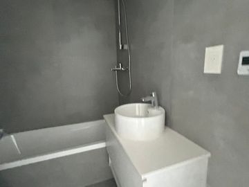 Piso alto. Hermosa vista. Lujosos amenities.