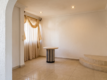 Casa Habitación en Venta en Paseos del Bosque, Naucalpan de Juárez