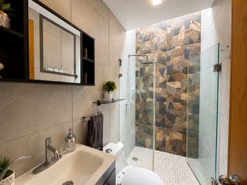 Casa remodelada en venta en Yalta Campestre | 3 recámaras | Estudio | Norte de Aguascalientes