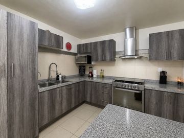 Casa remodelada en venta en Yalta Campestre | 3 recámaras | Estudio | Norte de Aguascalientes