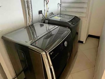 Apartamento en arriendo de 5 hab. en Laureles, Medellín
