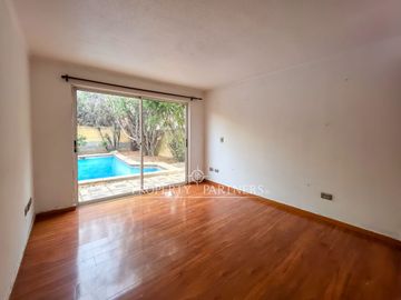 Excelente oportunidad bajo precio 4D 2B 1E