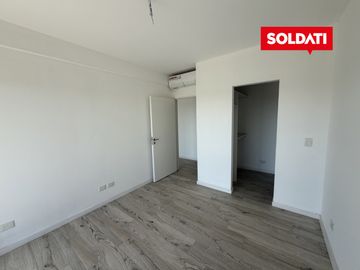 Departamento  alquiler en Zug Caamaño - tres ambientes con balcon