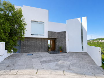 CASA EN  VENTA EN REAL DE JURIQUILLA QUERETARO