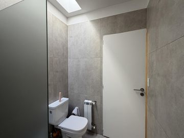VENTA DUPLEX PREMIUM 4 AMBIENTES A ESTRENAR CON COCHERA, JARDIN Y PARRILLA EN OLIVOS