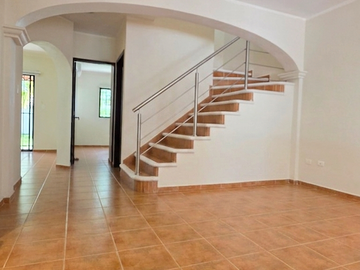 Casa limon| Entrega Inmediata| una recámara en planta baja| Frente a parque