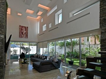 Casa Magna | Residencia de Doble Altura Exclusiva
