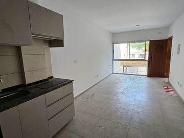 VENTA DEPARTAMENTO G CRUZ A ESTRENAR CON COCHERA