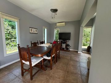 VENTA CASA 5 AMB CON PILETA EN COUNTRY LAS LAJAS