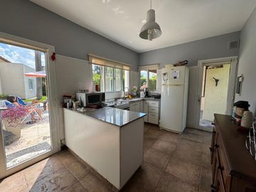 VENTA CASA 5 AMB CON PILETA EN COUNTRY LAS LAJAS