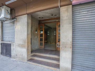 VENTA DEPARTAMENTO TRES AMBIENTES EN FLORESTA