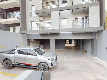 Departamento en VENTA 2 Amb CASEROS COCHERA