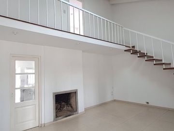 VENTA CASA 4 AMBIENTES PILETA COCHERA PADUA CENTRO