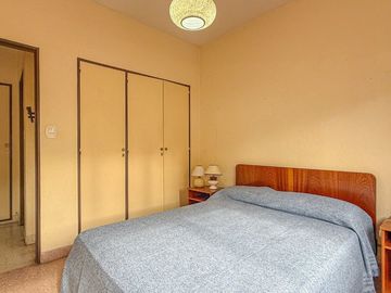 Depto 2 ambientes amueblado con terraza y parrila