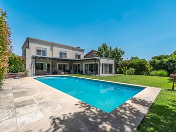 Venta  Barrio  Cerrado Villa Olivos central, Km 36