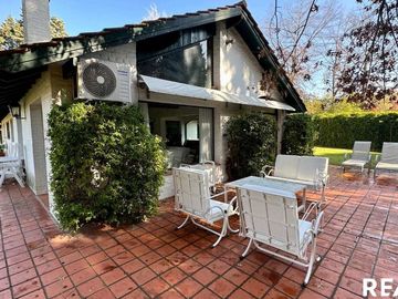 Retasada! Venta casa 5 ambientes en Carmel C.C.