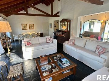 Retasada! Venta casa 5 ambientes en Carmel C.C.