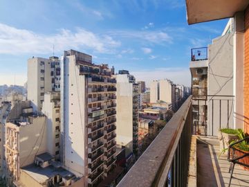 4 AMBIENTES CON COCHERA Y DEPENDENCIA APTO CREDITO