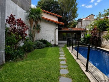 VENTA CASA 6 AMB PILETA QUINCHO FLORIDA OESTE