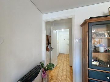 Venta 3 ambientes reciclado con balcón Flores