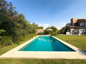 Casa en venta en Coronel Brandsen