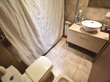 VENTA DEPARTAMENTO 3 DORMITORIOS COCHERA CENTRO