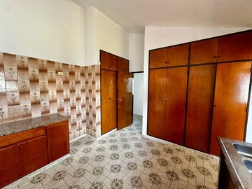VENTA CASA CENTERARIO 4 DORMI ESCRI PILETA A REFAC