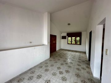 VENTA CASA CENTERARIO 4 DORMI ESCRI PILETA A REFAC