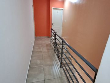 VENTA DUPLEX EEUU 1000 4 AMB COCHERA FLORIDA OESTE