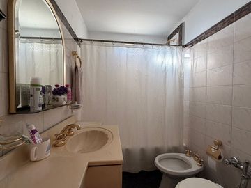 DEPTO 4 AMB Y DEP. C/ BALCÓN - VENTA / CABALLITO